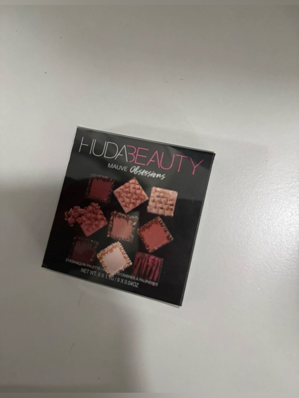 HUDA BEAUTY Mauve & Pink Eyeshadow Palette